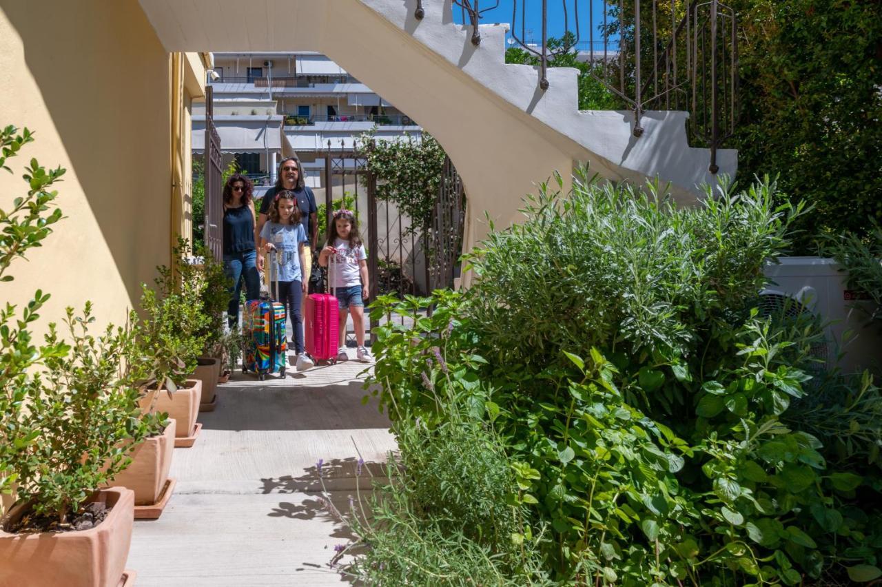 Linas Home - Kalamata Mediterranean Villas Bagian luar foto