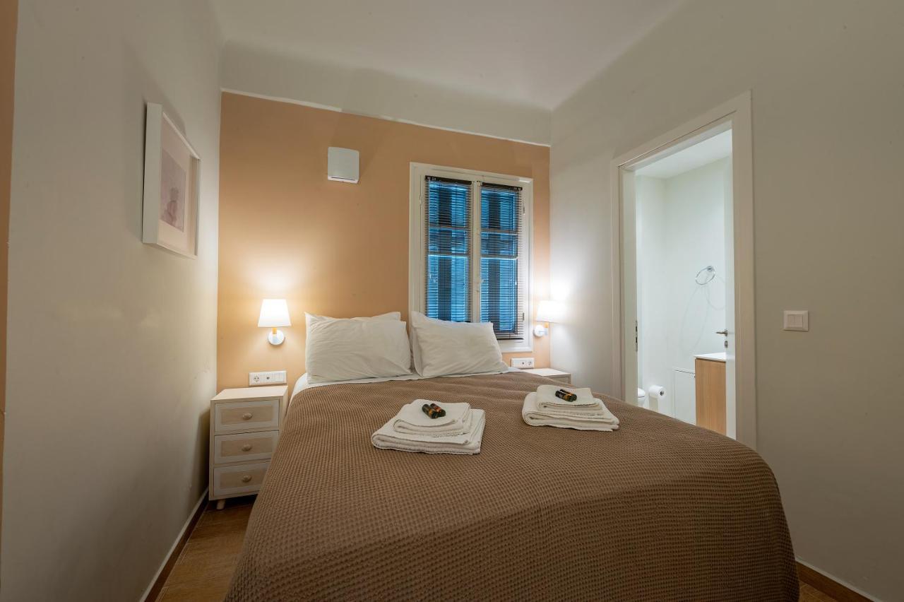 Linas Home - Kalamata Mediterranean Villas Bagian luar foto