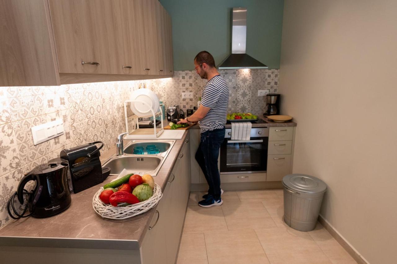 Linas Home - Kalamata Mediterranean Villas Bagian luar foto