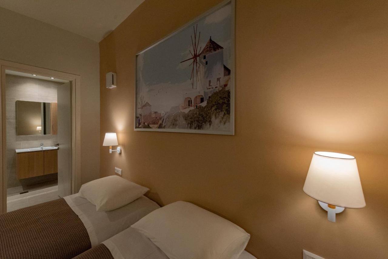 Linas Home - Kalamata Mediterranean Villas Bagian luar foto
